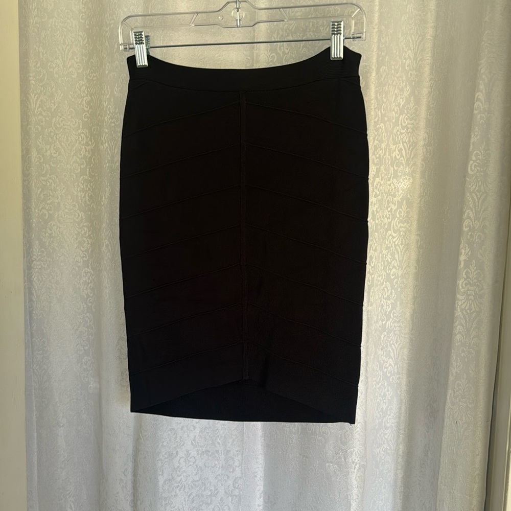 BEBE KNIT PENCIL SKIRT Sz: M